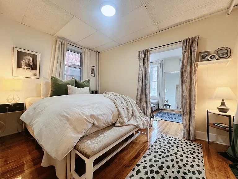 98 W Cedar St #2 — Photo 2