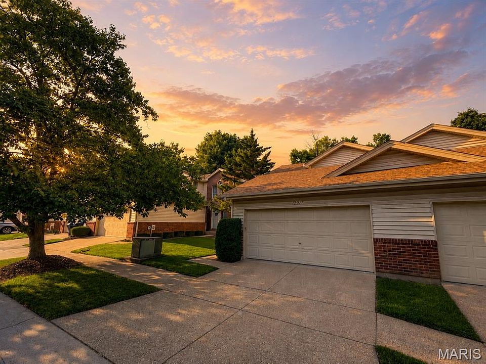 1st image of 12911 Banyan Town Dr