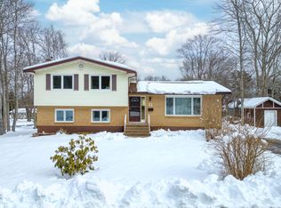 5 Alpine Dr, Bridgewater, NS B4V 3A5