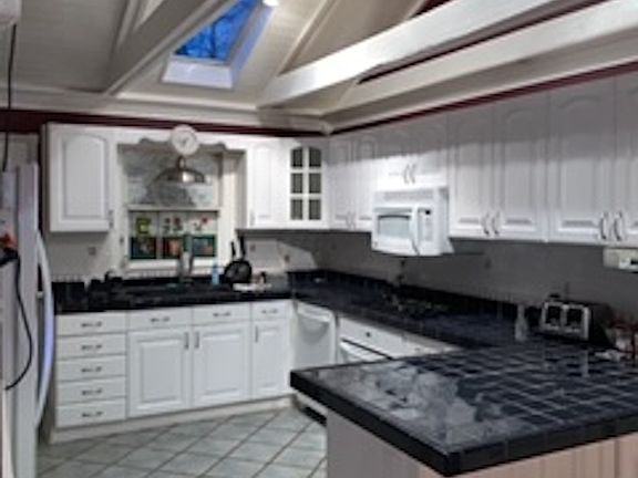 3rd image of 2166 Trailwood Dr SE #7