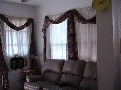 3rd image of 507 HUMBOLDT AVE