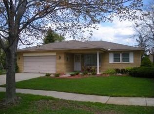 41905 Ridge Rd E, Novi, MI 48375