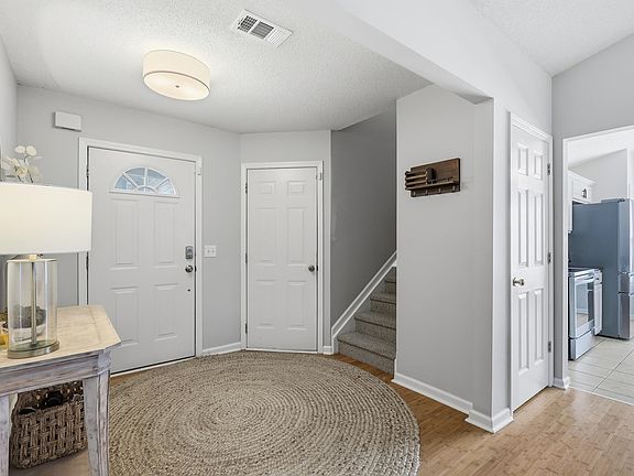 4th image of 2 Callawassie Ct
