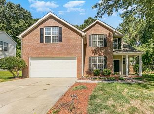 4015 Lannier Falls Ln, Charlotte, NC 28270