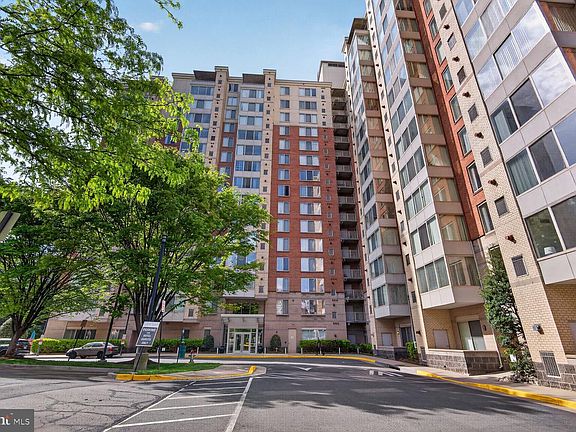 2nd image of 2726 Gallows Rd APT 216
