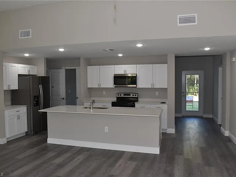 23493 Branch Ave — Photo 8