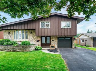 9 Hilts Dr, Hamilton, ON L8G3H5