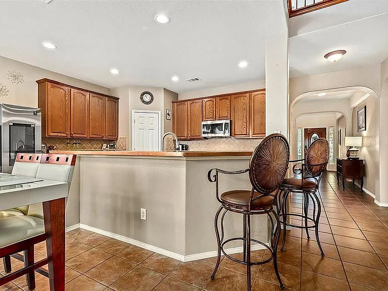4345 Mountain Crest Dr — Photo 6
