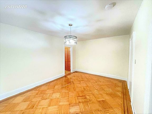 5th image of 1013 President St #1