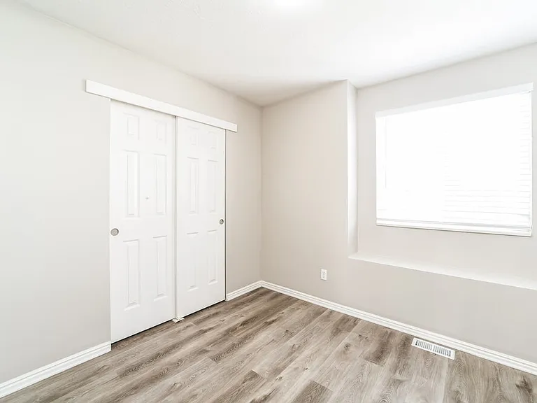 7747 S Briar Dr — Photo 13