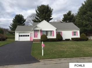 6 Raven St, Gloversville, NY 12078