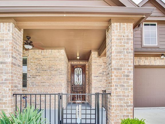 4th image of 605 Caudle Ln