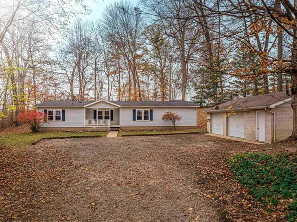 1824 Record Rd, Wadesville, IN 47638