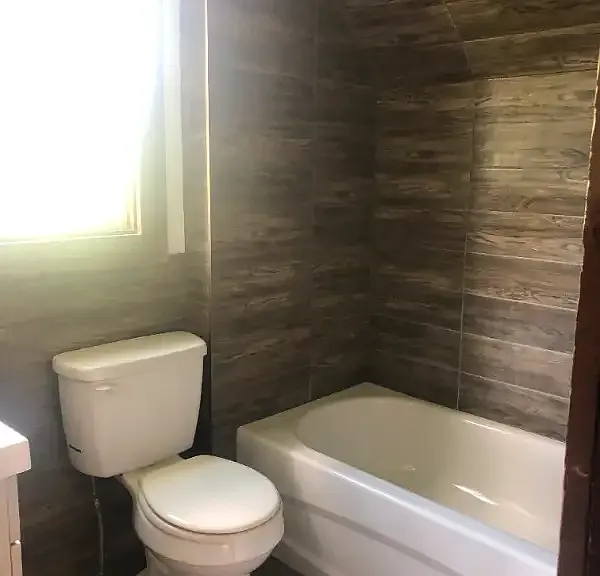 196 Maple Ave — Photo 4