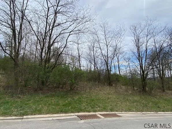 6 Old Farm Ln #6, Johnstown, PA 15904