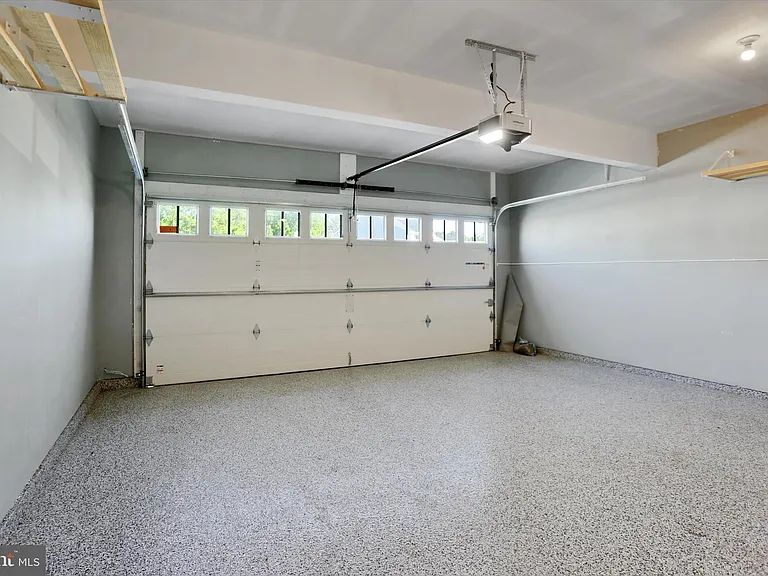 28 Long Bend Dr — Photo 39