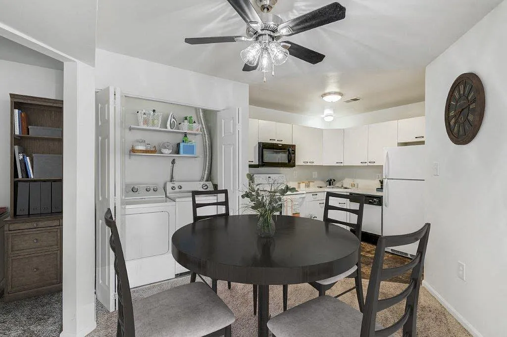 Seagrass Cove Apartment Homes — Photo 4
