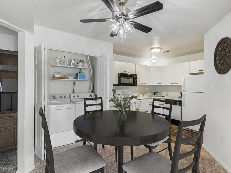Seagrass Cove Apartment Homes — Photo 4