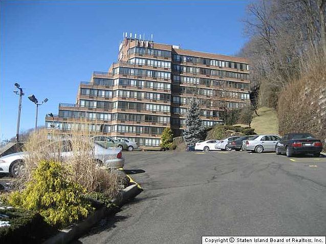 2nd image of 755 Narrows North Rd N #702