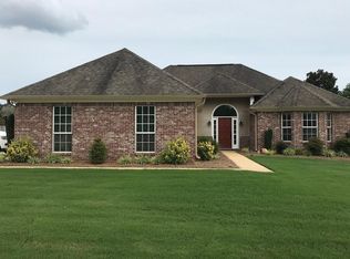 124 Ridge Cove Dr, Saltillo, MS 38866
