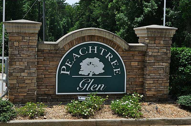 1st image of 112 Peachtree Glen Dr