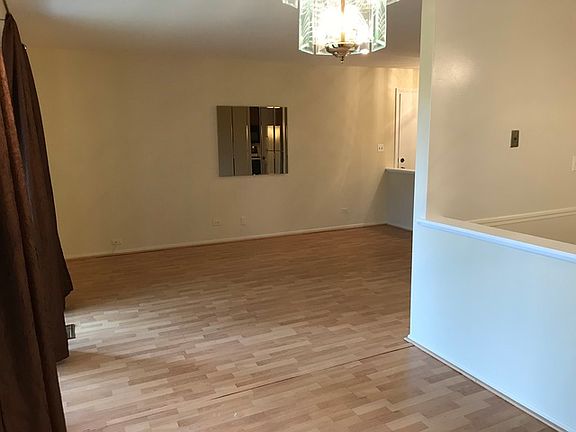 4th image of 2900 Northampton Dr APT C1
