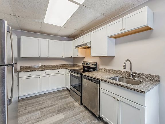 4th image of 320 Millbridge St