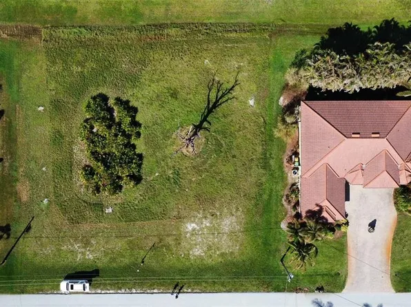 3 White Marsh Ln #75, Rotonda West, FL 33947