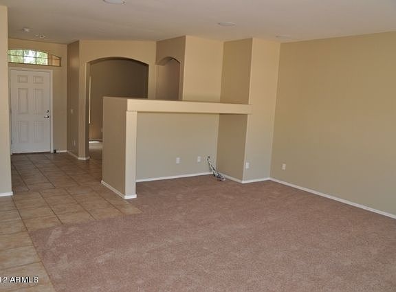 5th image of 44012 W Juniper Ave