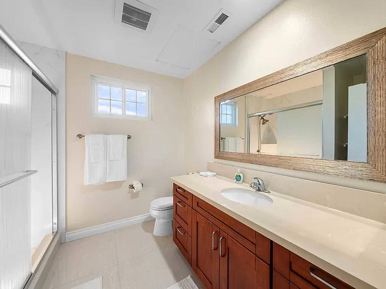 416 Camaritas Dr — Photo 31
