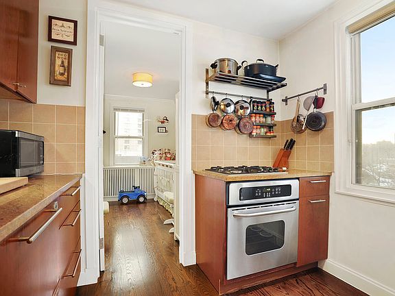 4th image of 1270 5th Ave APT 8-G