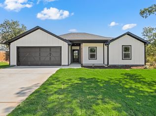 813 Haynie Dr, Bridgeport, TX 76426