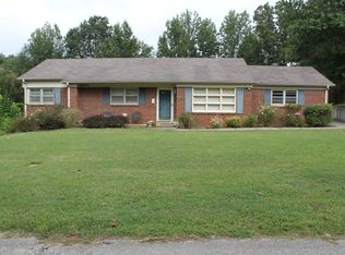 129 Turnpike Ave, Camden, TN 38320
