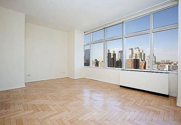 4th image of 160 W 66th St APT 22J