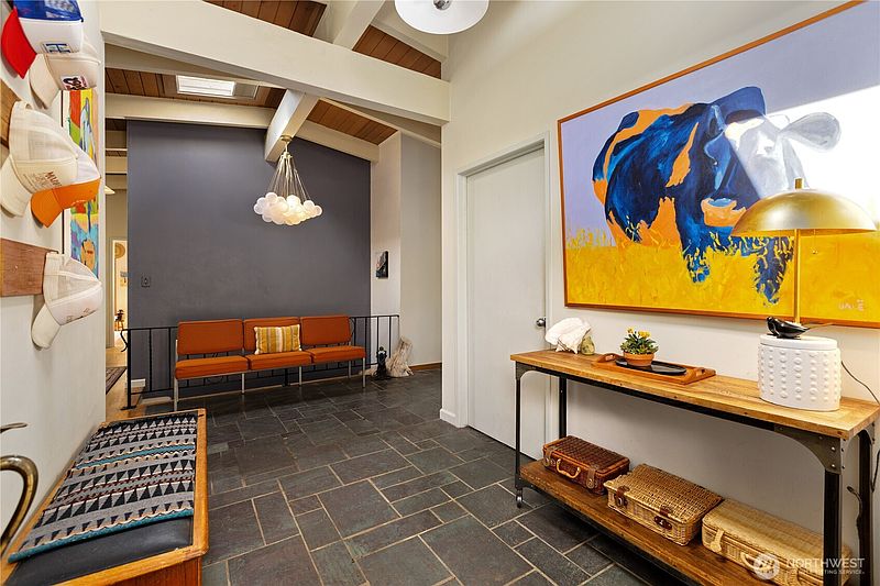 3rd image of 3016 47th Avenue SW