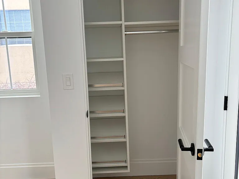 214 Center St — Photo 20
