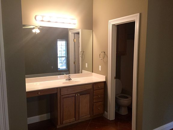 MASTER BATH AREA