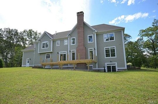 5th image of 4 Brianna Ln