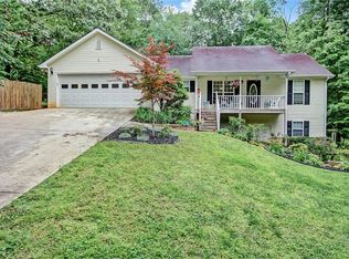 5346 Forest South Pl, Oakwood, GA 30566