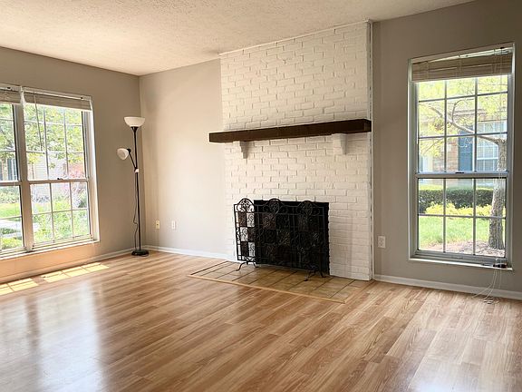 4th image of 7780 Deercrest Ct