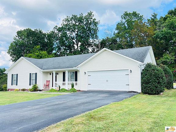 2nd image of 420 Summer Hill Dr
