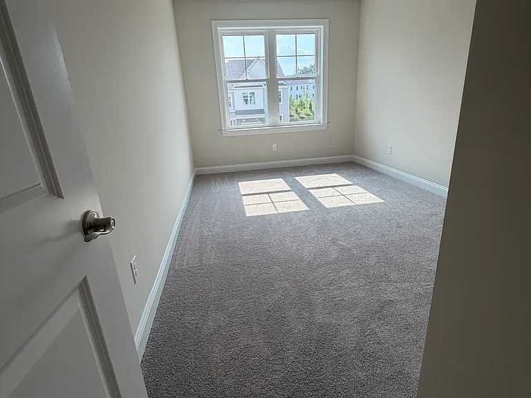 436 Reagans Ln — Photo 36