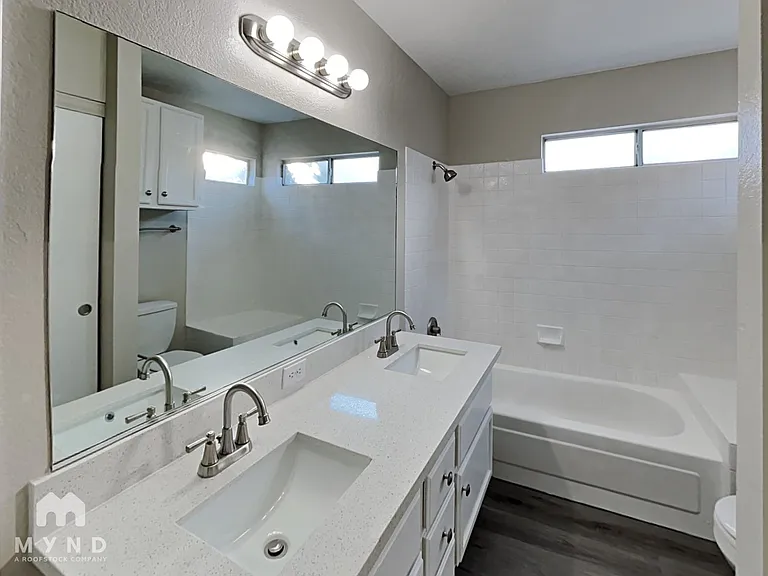 5825 Goodsprings Ct — Photo 19