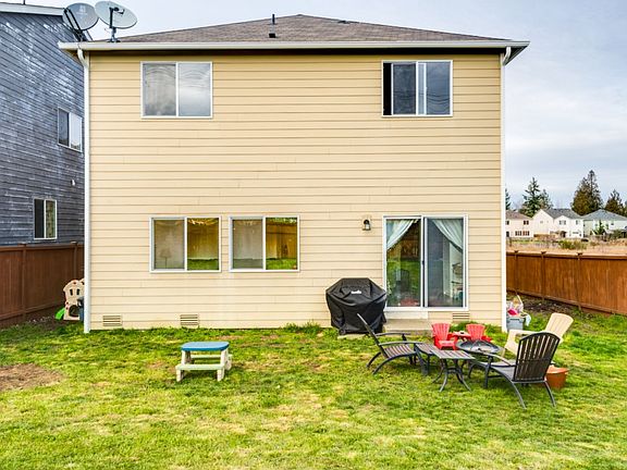 3rd image of 19123 18th Avenue Ct E