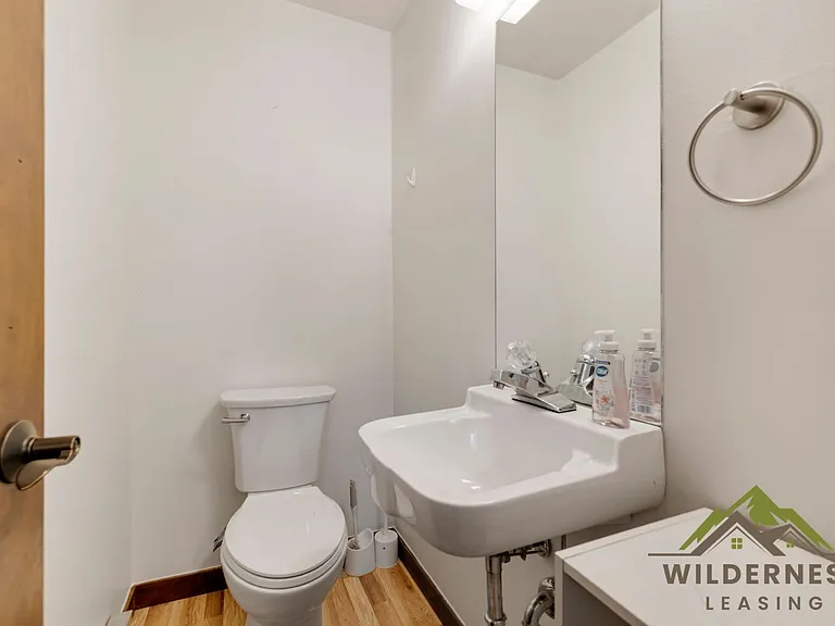 6748 Ryan Gulch Rd — Photo 7