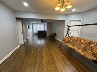 5440 N Sawyer Ave #2, Chicago, IL 60625