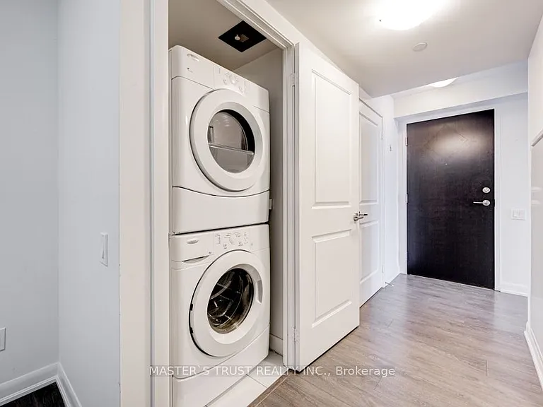 5162 Yonge St #815 — Photo 6