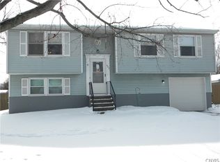 407 Old Cove Rd, Liverpool, NY 13090