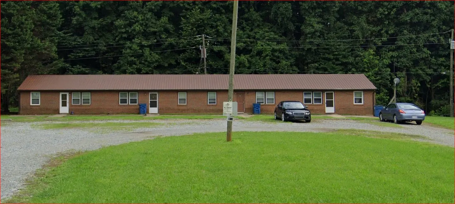 2 bed, 700 sqft, $500 — Photo 1