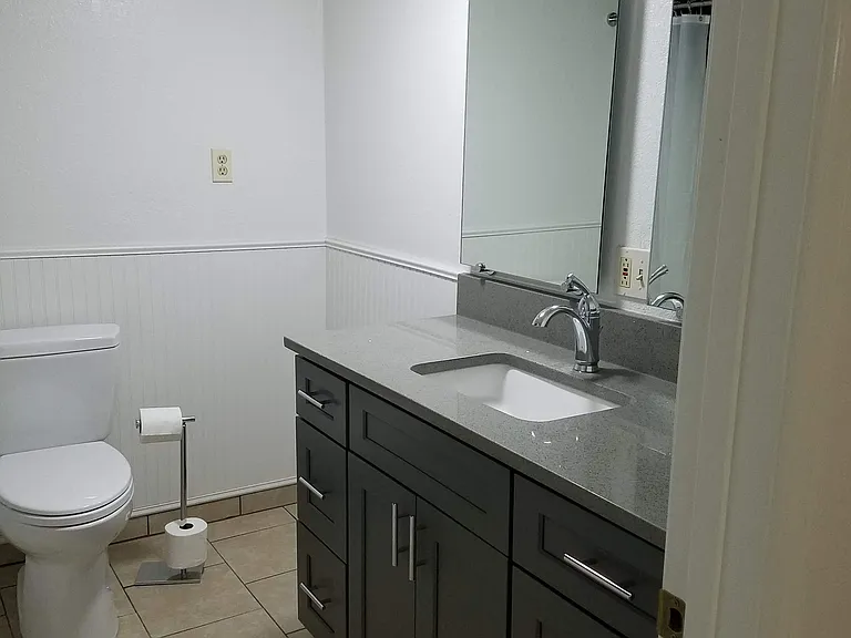 402 S Pearl St #2 — Photo 4